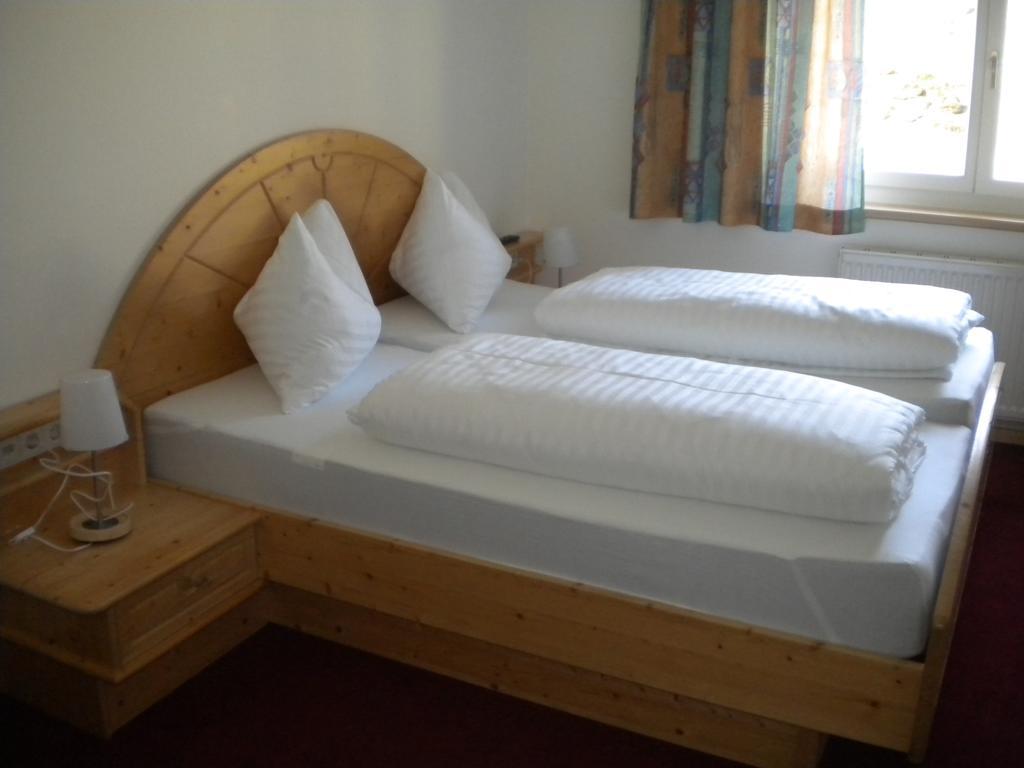 Pension Eder - Joker Card Included In Summer Saalbach-Hinterglemm Rom bilde